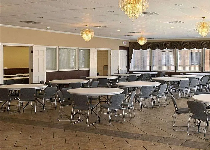 Travelodge By Wyndham Hotel Tulsa