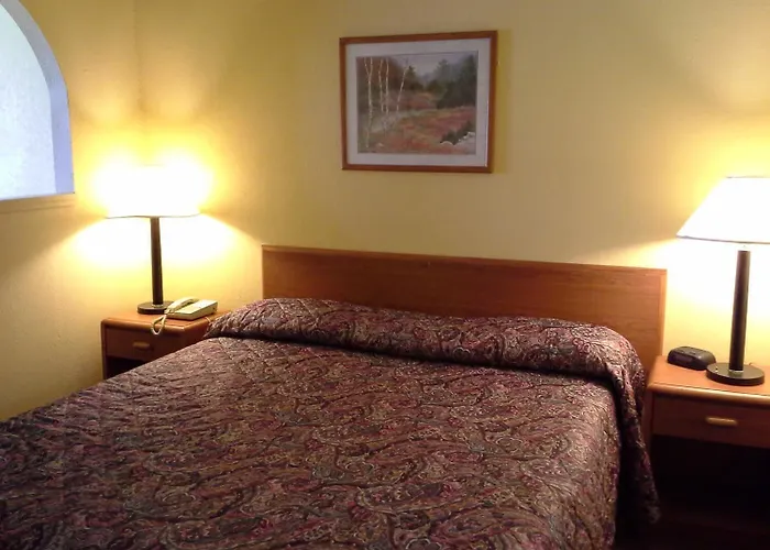 Hotel Travelodge By Wyndham 2*
