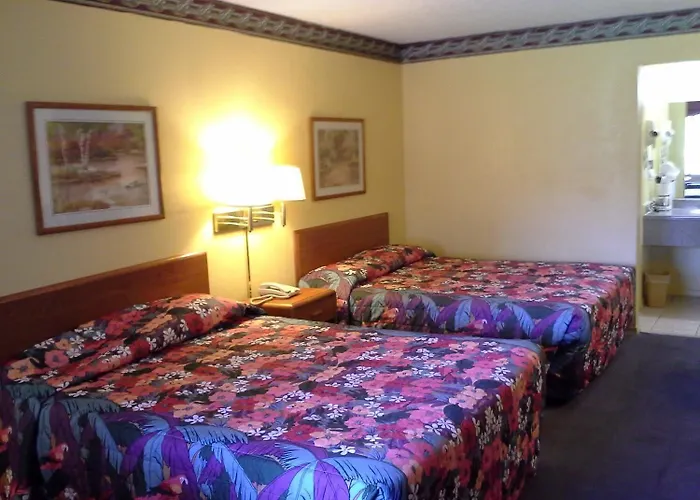 Travelodge By Wyndham Hotel